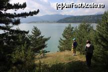 [P04] Spre lac » foto by stelianbirea
 - 
<span class="allrVoted glyphicon glyphicon-heart hidden" id="av247240"></span>
<a class="m-l-10 hidden" id="sv247240" onclick="voting_Foto_DelVot(,247240,9986)" role="button">șterge vot <span class="glyphicon glyphicon-remove"></span></a>
<a id="v9247240" class=" c-red"  onclick="voting_Foto_SetVot(247240)" role="button"><span class="glyphicon glyphicon-heart-empty"></span> <b>LIKE</b> = Votează poza</a> <img class="hidden"  id="f247240W9" src="/imagini/loader.gif" border="0" /><span class="AjErrMes hidden" id="e247240ErM"></span>