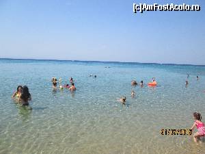 [P13] Apa limpede si mica la Kalogria beach.  » foto by calatorul
 - 
<span class="allrVoted glyphicon glyphicon-heart hidden" id="av674110"></span>
<a class="m-l-10 hidden" id="sv674110" onclick="voting_Foto_DelVot(,674110,9990)" role="button">șterge vot <span class="glyphicon glyphicon-remove"></span></a>
<a id="v9674110" class=" c-red"  onclick="voting_Foto_SetVot(674110)" role="button"><span class="glyphicon glyphicon-heart-empty"></span> <b>LIKE</b> = Votează poza</a> <img class="hidden"  id="f674110W9" src="/imagini/loader.gif" border="0" /><span class="AjErrMes hidden" id="e674110ErM"></span>