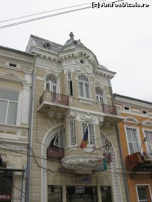 [P09] Hotelul Rareș - cel mai vechi hotel din Botoșani » foto by tata123 🔱
 - 
<span class="allrVoted glyphicon glyphicon-heart hidden" id="av582541"></span>
<a class="m-l-10 hidden" id="sv582541" onclick="voting_Foto_DelVot(,582541,9996)" role="button">șterge vot <span class="glyphicon glyphicon-remove"></span></a>
<a id="v9582541" class=" c-red"  onclick="voting_Foto_SetVot(582541)" role="button"><span class="glyphicon glyphicon-heart-empty"></span> <b>LIKE</b> = Votează poza</a> <img class="hidden"  id="f582541W9" src="/imagini/loader.gif" border="0" /><span class="AjErrMes hidden" id="e582541ErM"></span>