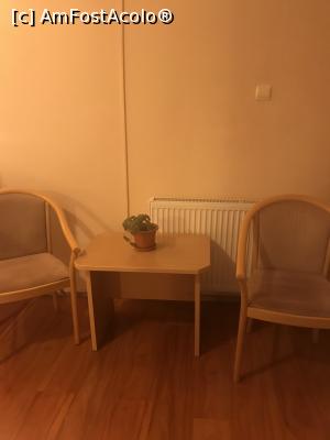 [P24] Apollo Hotel Sibiu, prin camera 206 » foto by krisstinna
 - 
<span class="allrVoted glyphicon glyphicon-heart hidden" id="av937582"></span>
<a class="m-l-10 hidden" id="sv937582" onclick="voting_Foto_DelVot(,937582,10003)" role="button">șterge vot <span class="glyphicon glyphicon-remove"></span></a>
<a id="v9937582" class=" c-red"  onclick="voting_Foto_SetVot(937582)" role="button"><span class="glyphicon glyphicon-heart-empty"></span> <b>LIKE</b> = Votează poza</a> <img class="hidden"  id="f937582W9" src="/imagini/loader.gif" border="0" /><span class="AjErrMes hidden" id="e937582ErM"></span>