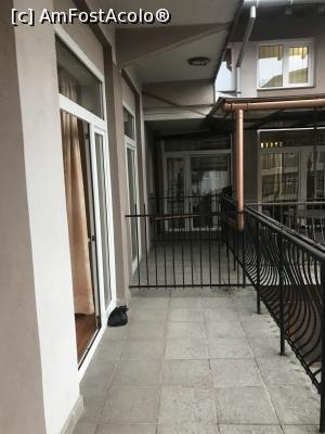 [P33] Apollo Hotel Sibiu, prin balcon, dimineața » foto by krisstinna
 - 
<span class="allrVoted glyphicon glyphicon-heart hidden" id="av937591"></span>
<a class="m-l-10 hidden" id="sv937591" onclick="voting_Foto_DelVot(,937591,10003)" role="button">șterge vot <span class="glyphicon glyphicon-remove"></span></a>
<a id="v9937591" class=" c-red"  onclick="voting_Foto_SetVot(937591)" role="button"><span class="glyphicon glyphicon-heart-empty"></span> <b>LIKE</b> = Votează poza</a> <img class="hidden"  id="f937591W9" src="/imagini/loader.gif" border="0" /><span class="AjErrMes hidden" id="e937591ErM"></span>