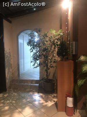 [P08] Apollo Hotel, Sibiu<p> Prin recepție » foto by krisstinna
 - 
<span class="allrVoted glyphicon glyphicon-heart hidden" id="av937566"></span>
<a class="m-l-10 hidden" id="sv937566" onclick="voting_Foto_DelVot(,937566,10003)" role="button">șterge vot <span class="glyphicon glyphicon-remove"></span></a>
<a id="v9937566" class=" c-red"  onclick="voting_Foto_SetVot(937566)" role="button"><span class="glyphicon glyphicon-heart-empty"></span> <b>LIKE</b> = Votează poza</a> <img class="hidden"  id="f937566W9" src="/imagini/loader.gif" border="0" /><span class="AjErrMes hidden" id="e937566ErM"></span>
