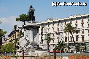 [P11] Roma, cu autobuzul Hop On – Hop off prin Piazza Camilio Cavour » foto by unq
 - 
<span class="allrVoted glyphicon glyphicon-heart hidden" id="av473252"></span>
<a class="m-l-10 hidden" id="sv473252" onclick="voting_Foto_DelVot(,473252,10040)" role="button">șterge vot <span class="glyphicon glyphicon-remove"></span></a>
<a id="v9473252" class=" c-red"  onclick="voting_Foto_SetVot(473252)" role="button"><span class="glyphicon glyphicon-heart-empty"></span> <b>LIKE</b> = Votează poza</a> <img class="hidden"  id="f473252W9" src="/imagini/loader.gif" border="0" /><span class="AjErrMes hidden" id="e473252ErM"></span>