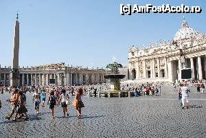 [P19] Roma, Piaza San Pietro » foto by unq
 - 
<span class="allrVoted glyphicon glyphicon-heart hidden" id="av473264"></span>
<a class="m-l-10 hidden" id="sv473264" onclick="voting_Foto_DelVot(,473264,10040)" role="button">șterge vot <span class="glyphicon glyphicon-remove"></span></a>
<a id="v9473264" class=" c-red"  onclick="voting_Foto_SetVot(473264)" role="button"><span class="glyphicon glyphicon-heart-empty"></span> <b>LIKE</b> = Votează poza</a> <img class="hidden"  id="f473264W9" src="/imagini/loader.gif" border="0" /><span class="AjErrMes hidden" id="e473264ErM"></span>