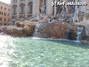 [P01] Renumita Fontana di Trevi, localnicii spun ca daca arunci un ban te mai intorci la Roma.  » foto by floridy
 - 
<span class="allrVoted glyphicon glyphicon-heart hidden" id="av437030"></span>
<a class="m-l-10 hidden" id="sv437030" onclick="voting_Foto_DelVot(,437030,10040)" role="button">șterge vot <span class="glyphicon glyphicon-remove"></span></a>
<a id="v9437030" class=" c-red"  onclick="voting_Foto_SetVot(437030)" role="button"><span class="glyphicon glyphicon-heart-empty"></span> <b>LIKE</b> = Votează poza</a> <img class="hidden"  id="f437030W9" src="/imagini/loader.gif" border="0" /><span class="AjErrMes hidden" id="e437030ErM"></span>