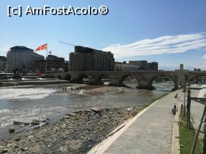 [P14] Vedere spre Podul de Piatră din fața Muzeului de Arheologie » foto by crismis
 - 
<span class="allrVoted glyphicon glyphicon-heart hidden" id="av879274"></span>
<a class="m-l-10 hidden" id="sv879274" onclick="voting_Foto_DelVot(,879274,10053)" role="button">șterge vot <span class="glyphicon glyphicon-remove"></span></a>
<a id="v9879274" class=" c-red"  onclick="voting_Foto_SetVot(879274)" role="button"><span class="glyphicon glyphicon-heart-empty"></span> <b>LIKE</b> = Votează poza</a> <img class="hidden"  id="f879274W9" src="/imagini/loader.gif" border="0" /><span class="AjErrMes hidden" id="e879274ErM"></span>
