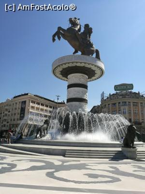 [P21] Statuia ecvestră a lui Alexandru Macedon, eroul național asumat de Macedonia » foto by crismis
 - 
<span class="allrVoted glyphicon glyphicon-heart hidden" id="av879281"></span>
<a class="m-l-10 hidden" id="sv879281" onclick="voting_Foto_DelVot(,879281,10053)" role="button">șterge vot <span class="glyphicon glyphicon-remove"></span></a>
<a id="v9879281" class=" c-red"  onclick="voting_Foto_SetVot(879281)" role="button"><span class="glyphicon glyphicon-heart-empty"></span> <b>LIKE</b> = Votează poza</a> <img class="hidden"  id="f879281W9" src="/imagini/loader.gif" border="0" /><span class="AjErrMes hidden" id="e879281ErM"></span>