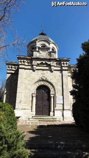 [P01] Mausoleul Eroilor Români de la Grivița » foto by Nasshu
 - 
<span class="allrVoted glyphicon glyphicon-heart hidden" id="av413600"></span>
<a class="m-l-10 hidden" id="sv413600" onclick="voting_Foto_DelVot(,413600,10059)" role="button">șterge vot <span class="glyphicon glyphicon-remove"></span></a>
<a id="v9413600" class=" c-red"  onclick="voting_Foto_SetVot(413600)" role="button"><span class="glyphicon glyphicon-heart-empty"></span> <b>LIKE</b> = Votează poza</a> <img class="hidden"  id="f413600W9" src="/imagini/loader.gif" border="0" /><span class="AjErrMes hidden" id="e413600ErM"></span>
