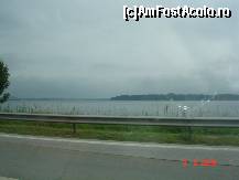 [P09] lacul Chiemsee din Germania » foto by marocanu21
 - 
<span class="allrVoted glyphicon glyphicon-heart hidden" id="av416660"></span>
<a class="m-l-10 hidden" id="sv416660" onclick="voting_Foto_DelVot(,416660,10061)" role="button">șterge vot <span class="glyphicon glyphicon-remove"></span></a>
<a id="v9416660" class=" c-red"  onclick="voting_Foto_SetVot(416660)" role="button"><span class="glyphicon glyphicon-heart-empty"></span> <b>LIKE</b> = Votează poza</a> <img class="hidden"  id="f416660W9" src="/imagini/loader.gif" border="0" /><span class="AjErrMes hidden" id="e416660ErM"></span>