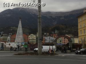 [P08] 3 - Innsbruck - Targul de pe malul raului Inn aflat sub semnul Swarovski » foto by mishu
 - 
<span class="allrVoted glyphicon glyphicon-heart hidden" id="av1210211"></span>
<a class="m-l-10 hidden" id="sv1210211" onclick="voting_Foto_DelVot(,1210211,10061)" role="button">șterge vot <span class="glyphicon glyphicon-remove"></span></a>
<a id="v91210211" class=" c-red"  onclick="voting_Foto_SetVot(1210211)" role="button"><span class="glyphicon glyphicon-heart-empty"></span> <b>LIKE</b> = Votează poza</a> <img class="hidden"  id="f1210211W9" src="/imagini/loader.gif" border="0" /><span class="AjErrMes hidden" id="e1210211ErM"></span>