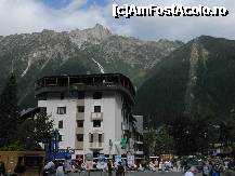 [P24] Chamonix, jos, in apropierea telecabinei » foto by ileanaxperta*
 - 
<span class="allrVoted glyphicon glyphicon-heart hidden" id="av249757"></span>
<a class="m-l-10 hidden" id="sv249757" onclick="voting_Foto_DelVot(,249757,10061)" role="button">șterge vot <span class="glyphicon glyphicon-remove"></span></a>
<a id="v9249757" class=" c-red"  onclick="voting_Foto_SetVot(249757)" role="button"><span class="glyphicon glyphicon-heart-empty"></span> <b>LIKE</b> = Votează poza</a> <img class="hidden"  id="f249757W9" src="/imagini/loader.gif" border="0" /><span class="AjErrMes hidden" id="e249757ErM"></span>