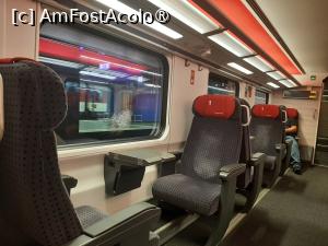 [P06] Tren către Zürich » foto by adso
 - 
<span class="allrVoted glyphicon glyphicon-heart hidden" id="av1406608"></span>
<a class="m-l-10 hidden" id="sv1406608" onclick="voting_Foto_DelVot(,1406608,10061)" role="button">șterge vot <span class="glyphicon glyphicon-remove"></span></a>
<a id="v91406608" class=" c-red"  onclick="voting_Foto_SetVot(1406608)" role="button"><span class="glyphicon glyphicon-heart-empty"></span> <b>LIKE</b> = Votează poza</a> <img class="hidden"  id="f1406608W9" src="/imagini/loader.gif" border="0" /><span class="AjErrMes hidden" id="e1406608ErM"></span>