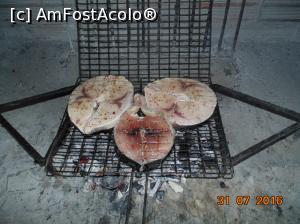 [P17] pestele din portul Ormos Panagia in curs de preparare » foto by Denisa13
 - 
<span class="allrVoted glyphicon glyphicon-heart hidden" id="av943758"></span>
<a class="m-l-10 hidden" id="sv943758" onclick="voting_Foto_DelVot(,943758,10079)" role="button">șterge vot <span class="glyphicon glyphicon-remove"></span></a>
<a id="v9943758" class=" c-red"  onclick="voting_Foto_SetVot(943758)" role="button"><span class="glyphicon glyphicon-heart-empty"></span> <b>LIKE</b> = Votează poza</a> <img class="hidden"  id="f943758W9" src="/imagini/loader.gif" border="0" /><span class="AjErrMes hidden" id="e943758ErM"></span>