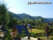 [P11] Privelistea din partea dreapta din balconul camerei 13 » foto by MCM
 - 
<span class="allrVoted glyphicon glyphicon-heart hidden" id="av307513"></span>
<a class="m-l-10 hidden" id="sv307513" onclick="voting_Foto_DelVot(,307513,10080)" role="button">șterge vot <span class="glyphicon glyphicon-remove"></span></a>
<a id="v9307513" class=" c-red"  onclick="voting_Foto_SetVot(307513)" role="button"><span class="glyphicon glyphicon-heart-empty"></span> <b>LIKE</b> = Votează poza</a> <img class="hidden"  id="f307513W9" src="/imagini/loader.gif" border="0" /><span class="AjErrMes hidden" id="e307513ErM"></span>
