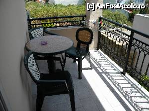 [P06] balconul...  » foto by iulian68
 - 
<span class="allrVoted glyphicon glyphicon-heart hidden" id="av462041"></span>
<a class="m-l-10 hidden" id="sv462041" onclick="voting_Foto_DelVot(,462041,10085)" role="button">șterge vot <span class="glyphicon glyphicon-remove"></span></a>
<a id="v9462041" class=" c-red"  onclick="voting_Foto_SetVot(462041)" role="button"><span class="glyphicon glyphicon-heart-empty"></span> <b>LIKE</b> = Votează poza</a> <img class="hidden"  id="f462041W9" src="/imagini/loader.gif" border="0" /><span class="AjErrMes hidden" id="e462041ErM"></span>