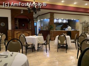 [P19] Restaurant alacarte » foto by AZE
 - 
<span class="allrVoted glyphicon glyphicon-heart hidden" id="av1295726"></span>
<a class="m-l-10 hidden" id="sv1295726" onclick="voting_Foto_DelVot(,1295726,10127)" role="button">șterge vot <span class="glyphicon glyphicon-remove"></span></a>
<a id="v91295726" class=" c-red"  onclick="voting_Foto_SetVot(1295726)" role="button"><span class="glyphicon glyphicon-heart-empty"></span> <b>LIKE</b> = Votează poza</a> <img class="hidden"  id="f1295726W9" src="/imagini/loader.gif" border="0" /><span class="AjErrMes hidden" id="e1295726ErM"></span>