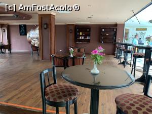 [P22] Lobby Bar The Shark » foto by AZE
 - 
<span class="allrVoted glyphicon glyphicon-heart hidden" id="av1295729"></span>
<a class="m-l-10 hidden" id="sv1295729" onclick="voting_Foto_DelVot(,1295729,10127)" role="button">șterge vot <span class="glyphicon glyphicon-remove"></span></a>
<a id="v91295729" class=" c-red"  onclick="voting_Foto_SetVot(1295729)" role="button"><span class="glyphicon glyphicon-heart-empty"></span> <b>LIKE</b> = Votează poza</a> <img class="hidden"  id="f1295729W9" src="/imagini/loader.gif" border="0" /><span class="AjErrMes hidden" id="e1295729ErM"></span>