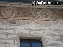 [P47] Alta fatada a unei case din drumul nostru. Puteti observa acelasi desen care imita zidul din pietre. » foto by a.sr*
 - 
<span class="allrVoted glyphicon glyphicon-heart hidden" id="av252772"></span>
<a class="m-l-10 hidden" id="sv252772" onclick="voting_Foto_DelVot(,252772,10138)" role="button">șterge vot <span class="glyphicon glyphicon-remove"></span></a>
<a id="v9252772" class=" c-red"  onclick="voting_Foto_SetVot(252772)" role="button"><span class="glyphicon glyphicon-heart-empty"></span> <b>LIKE</b> = Votează poza</a> <img class="hidden"  id="f252772W9" src="/imagini/loader.gif" border="0" /><span class="AjErrMes hidden" id="e252772ErM"></span>