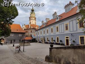 [P11] Castelul Krumlov; a doua curte » foto by crismis
 - 
<span class="allrVoted glyphicon glyphicon-heart hidden" id="av1410577"></span>
<a class="m-l-10 hidden" id="sv1410577" onclick="voting_Foto_DelVot(,1410577,10138)" role="button">șterge vot <span class="glyphicon glyphicon-remove"></span></a>
<a id="v91410577" class=" c-red"  onclick="voting_Foto_SetVot(1410577)" role="button"><span class="glyphicon glyphicon-heart-empty"></span> <b>LIKE</b> = Votează poza</a> <img class="hidden"  id="f1410577W9" src="/imagini/loader.gif" border="0" /><span class="AjErrMes hidden" id="e1410577ErM"></span>