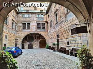 [P17] Castelul Krumlov; a 4-a curte » foto by crismis
 - 
<span class="allrVoted glyphicon glyphicon-heart hidden" id="av1410583"></span>
<a class="m-l-10 hidden" id="sv1410583" onclick="voting_Foto_DelVot(,1410583,10138)" role="button">șterge vot <span class="glyphicon glyphicon-remove"></span></a>
<a id="v91410583" class=" c-red"  onclick="voting_Foto_SetVot(1410583)" role="button"><span class="glyphicon glyphicon-heart-empty"></span> <b>LIKE</b> = Votează poza</a> <img class="hidden"  id="f1410583W9" src="/imagini/loader.gif" border="0" /><span class="AjErrMes hidden" id="e1410583ErM"></span>
