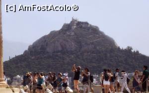 [P34] Colina Lycabettus văzută din Acropolă (zoom)  » foto by Carmen Ion
 - 
<span class="allrVoted glyphicon glyphicon-heart hidden" id="av1039430"></span>
<a class="m-l-10 hidden" id="sv1039430" onclick="voting_Foto_DelVot(,1039430,10140)" role="button">șterge vot <span class="glyphicon glyphicon-remove"></span></a>
<a id="v91039430" class=" c-red"  onclick="voting_Foto_SetVot(1039430)" role="button"><span class="glyphicon glyphicon-heart-empty"></span> <b>LIKE</b> = Votează poza</a> <img class="hidden"  id="f1039430W9" src="/imagini/loader.gif" border="0" /><span class="AjErrMes hidden" id="e1039430ErM"></span>
