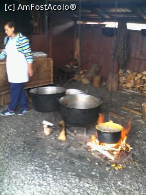 [P10] BUCATARIE " LA BOTUL CALULUI" PIROSTRII SI CEAUNE CU TOCHITURA SI MAMALIGA » foto by ile57b
 - 
<span class="allrVoted glyphicon glyphicon-heart hidden" id="av1099270"></span>
<a class="m-l-10 hidden" id="sv1099270" onclick="voting_Foto_DelVot(,1099270,10152)" role="button">șterge vot <span class="glyphicon glyphicon-remove"></span></a>
<a id="v91099270" class=" c-red"  onclick="voting_Foto_SetVot(1099270)" role="button"><span class="glyphicon glyphicon-heart-empty"></span> <b>LIKE</b> = Votează poza</a> <img class="hidden"  id="f1099270W9" src="/imagini/loader.gif" border="0" /><span class="AjErrMes hidden" id="e1099270ErM"></span>
