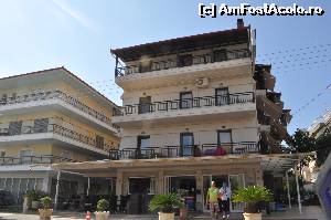 [P01] Hotel Manolas - vedere din strada » foto by codryna
 - 
<span class="allrVoted glyphicon glyphicon-heart hidden" id="av614021"></span>
<a class="m-l-10 hidden" id="sv614021" onclick="voting_Foto_DelVot(,614021,10169)" role="button">șterge vot <span class="glyphicon glyphicon-remove"></span></a>
<a id="v9614021" class=" c-red"  onclick="voting_Foto_SetVot(614021)" role="button"><span class="glyphicon glyphicon-heart-empty"></span> <b>LIKE</b> = Votează poza</a> <img class="hidden"  id="f614021W9" src="/imagini/loader.gif" border="0" /><span class="AjErrMes hidden" id="e614021ErM"></span>