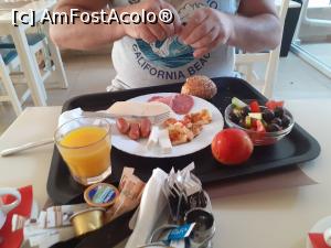 [P14] breakfast pe terasa hotelului Manolas » foto by Paloma
 - 
<span class="allrVoted glyphicon glyphicon-heart hidden" id="av1274262"></span>
<a class="m-l-10 hidden" id="sv1274262" onclick="voting_Foto_DelVot(,1274262,10169)" role="button">șterge vot <span class="glyphicon glyphicon-remove"></span></a>
<a id="v91274262" class=" c-red"  onclick="voting_Foto_SetVot(1274262)" role="button"><span class="glyphicon glyphicon-heart-empty"></span> <b>LIKE</b> = Votează poza</a> <img class="hidden"  id="f1274262W9" src="/imagini/loader.gif" border="0" /><span class="AjErrMes hidden" id="e1274262ErM"></span>