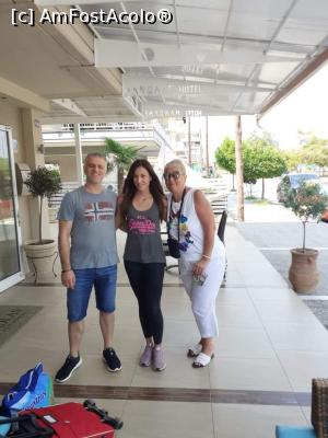 [P38] eu alaturi de Christina si Dimitris » foto by Paloma
 - 
<span class="allrVoted glyphicon glyphicon-heart hidden" id="av1274286"></span>
<a class="m-l-10 hidden" id="sv1274286" onclick="voting_Foto_DelVot(,1274286,10169)" role="button">șterge vot <span class="glyphicon glyphicon-remove"></span></a>
<a id="v91274286" class=" c-red"  onclick="voting_Foto_SetVot(1274286)" role="button"><span class="glyphicon glyphicon-heart-empty"></span> <b>LIKE</b> = Votează poza</a> <img class="hidden"  id="f1274286W9" src="/imagini/loader.gif" border="0" /><span class="AjErrMes hidden" id="e1274286ErM"></span>