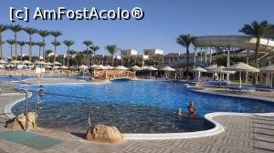 [P05] una dintre piscinele resortului » foto by elenaadina
 - 
<span class="allrVoted glyphicon glyphicon-heart hidden" id="av1279275"></span>
<a class="m-l-10 hidden" id="sv1279275" onclick="voting_Foto_DelVot(,1279275,10186)" role="button">șterge vot <span class="glyphicon glyphicon-remove"></span></a>
<a id="v91279275" class=" c-red"  onclick="voting_Foto_SetVot(1279275)" role="button"><span class="glyphicon glyphicon-heart-empty"></span> <b>LIKE</b> = Votează poza</a> <img class="hidden"  id="f1279275W9" src="/imagini/loader.gif" border="0" /><span class="AjErrMes hidden" id="e1279275ErM"></span>