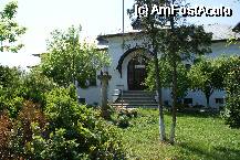 [P02] Muzeul de la mănăstirea Cernica (aflat în faţa intrării în mănăstire) » foto by Costi
 - 
<span class="allrVoted glyphicon glyphicon-heart hidden" id="av73203"></span>
<a class="m-l-10 hidden" id="sv73203" onclick="voting_Foto_DelVot(,73203,10204)" role="button">șterge vot <span class="glyphicon glyphicon-remove"></span></a>
<a id="v973203" class=" c-red"  onclick="voting_Foto_SetVot(73203)" role="button"><span class="glyphicon glyphicon-heart-empty"></span> <b>LIKE</b> = Votează poza</a> <img class="hidden"  id="f73203W9" src="/imagini/loader.gif" border="0" /><span class="AjErrMes hidden" id="e73203ErM"></span>