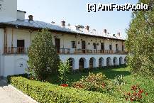 [P08] Chiliile de pe latura de nord. Se vede că şi aici pe pereţi sunt picturi » foto by Costi
 - 
<span class="allrVoted glyphicon glyphicon-heart hidden" id="av73210"></span>
<a class="m-l-10 hidden" id="sv73210" onclick="voting_Foto_DelVot(,73210,10204)" role="button">șterge vot <span class="glyphicon glyphicon-remove"></span></a>
<a id="v973210" class=" c-red"  onclick="voting_Foto_SetVot(73210)" role="button"><span class="glyphicon glyphicon-heart-empty"></span> <b>LIKE</b> = Votează poza</a> <img class="hidden"  id="f73210W9" src="/imagini/loader.gif" border="0" /><span class="AjErrMes hidden" id="e73210ErM"></span>