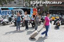 [P01] In placa de Catalunya unde are capatul Aerobusul » foto by rocne
 - 
<span class="allrVoted glyphicon glyphicon-heart hidden" id="av257469"></span>
<a class="m-l-10 hidden" id="sv257469" onclick="voting_Foto_DelVot(,257469,10238)" role="button">șterge vot <span class="glyphicon glyphicon-remove"></span></a>
<a id="v9257469" class=" c-red"  onclick="voting_Foto_SetVot(257469)" role="button"><span class="glyphicon glyphicon-heart-empty"></span> <b>LIKE</b> = Votează poza</a> <img class="hidden"  id="f257469W9" src="/imagini/loader.gif" border="0" /><span class="AjErrMes hidden" id="e257469ErM"></span>