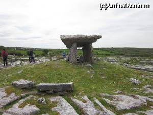 [P19] Poulnabrone Dolmen » foto by ariciu*
 - 
<span class="allrVoted glyphicon glyphicon-heart hidden" id="av511335"></span>
<a class="m-l-10 hidden" id="sv511335" onclick="voting_Foto_DelVot(,511335,10242)" role="button">șterge vot <span class="glyphicon glyphicon-remove"></span></a>
<a id="v9511335" class=" c-red"  onclick="voting_Foto_SetVot(511335)" role="button"><span class="glyphicon glyphicon-heart-empty"></span> <b>LIKE</b> = Votează poza</a> <img class="hidden"  id="f511335W9" src="/imagini/loader.gif" border="0" /><span class="AjErrMes hidden" id="e511335ErM"></span>