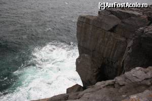 [P48] Valuri spărgându-se la Stâncile Burren.  » foto by ariciu*
 - 
<span class="allrVoted glyphicon glyphicon-heart hidden" id="av511364"></span>
<a class="m-l-10 hidden" id="sv511364" onclick="voting_Foto_DelVot(,511364,10242)" role="button">șterge vot <span class="glyphicon glyphicon-remove"></span></a>
<a id="v9511364" class=" c-red"  onclick="voting_Foto_SetVot(511364)" role="button"><span class="glyphicon glyphicon-heart-empty"></span> <b>LIKE</b> = Votează poza</a> <img class="hidden"  id="f511364W9" src="/imagini/loader.gif" border="0" /><span class="AjErrMes hidden" id="e511364ErM"></span>