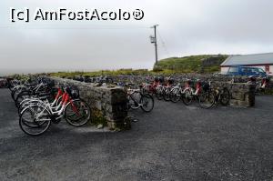 [P17] Inis Mór - parcarea de biciclete » foto by makuy*
 - 
<span class="allrVoted glyphicon glyphicon-heart hidden" id="av786713"></span>
<a class="m-l-10 hidden" id="sv786713" onclick="voting_Foto_DelVot(,786713,10242)" role="button">șterge vot <span class="glyphicon glyphicon-remove"></span></a>
<a id="v9786713" class=" c-red"  onclick="voting_Foto_SetVot(786713)" role="button"><span class="glyphicon glyphicon-heart-empty"></span> <b>LIKE</b> = Votează poza</a> <img class="hidden"  id="f786713W9" src="/imagini/loader.gif" border="0" /><span class="AjErrMes hidden" id="e786713ErM"></span>