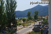 [P05] Vedere de la balconul camerei, catre mare. In partea stanga se poate vedea campingul. » foto by cher-cher
 - 
<span class="allrVoted glyphicon glyphicon-heart hidden" id="av258516"></span>
<a class="m-l-10 hidden" id="sv258516" onclick="voting_Foto_DelVot(,258516,10256)" role="button">șterge vot <span class="glyphicon glyphicon-remove"></span></a>
<a id="v9258516" class=" c-red"  onclick="voting_Foto_SetVot(258516)" role="button"><span class="glyphicon glyphicon-heart-empty"></span> <b>LIKE</b> = Votează poza</a> <img class="hidden"  id="f258516W9" src="/imagini/loader.gif" border="0" /><span class="AjErrMes hidden" id="e258516ErM"></span>