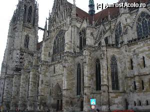 [P01] Regensburg - Domul St. Peter » foto by doda
 - 
<span class="allrVoted glyphicon glyphicon-heart hidden" id="av338782"></span>
<a class="m-l-10 hidden" id="sv338782" onclick="voting_Foto_DelVot(,338782,10278)" role="button">șterge vot <span class="glyphicon glyphicon-remove"></span></a>
<a id="v9338782" class=" c-red"  onclick="voting_Foto_SetVot(338782)" role="button"><span class="glyphicon glyphicon-heart-empty"></span> <b>LIKE</b> = Votează poza</a> <img class="hidden"  id="f338782W9" src="/imagini/loader.gif" border="0" /><span class="AjErrMes hidden" id="e338782ErM"></span>