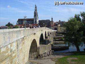 [P03] Regensburg - Podul de Piatra » foto by doda
 - 
<span class="allrVoted glyphicon glyphicon-heart hidden" id="av338784"></span>
<a class="m-l-10 hidden" id="sv338784" onclick="voting_Foto_DelVot(,338784,10278)" role="button">șterge vot <span class="glyphicon glyphicon-remove"></span></a>
<a id="v9338784" class=" c-red"  onclick="voting_Foto_SetVot(338784)" role="button"><span class="glyphicon glyphicon-heart-empty"></span> <b>LIKE</b> = Votează poza</a> <img class="hidden"  id="f338784W9" src="/imagini/loader.gif" border="0" /><span class="AjErrMes hidden" id="e338784ErM"></span>