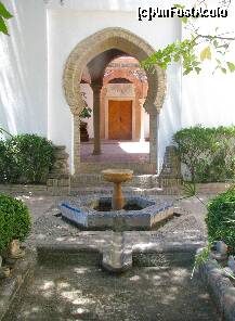 [P08] a doua vedere din mic palat maur (Ronda) » foto by contafa
 - 
<span class="allrVoted glyphicon glyphicon-heart hidden" id="av261133"></span>
<a class="m-l-10 hidden" id="sv261133" onclick="voting_Foto_DelVot(,261133,10280)" role="button">șterge vot <span class="glyphicon glyphicon-remove"></span></a>
<a id="v9261133" class=" c-red"  onclick="voting_Foto_SetVot(261133)" role="button"><span class="glyphicon glyphicon-heart-empty"></span> <b>LIKE</b> = Votează poza</a> <img class="hidden"  id="f261133W9" src="/imagini/loader.gif" border="0" /><span class="AjErrMes hidden" id="e261133ErM"></span>