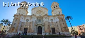 [P73] Cádiz, Catedrala » foto by irinad
 - 
<span class="allrVoted glyphicon glyphicon-heart hidden" id="av1516198"></span>
<a class="m-l-10 hidden" id="sv1516198" onclick="voting_Foto_DelVot(,1516198,10280)" role="button">șterge vot <span class="glyphicon glyphicon-remove"></span></a>
<a id="v91516198" class=" c-red"  onclick="voting_Foto_SetVot(1516198)" role="button"><span class="glyphicon glyphicon-heart-empty"></span> <b>LIKE</b> = Votează poza</a> <img class="hidden"  id="f1516198W9" src="/imagini/loader.gif" border="0" /><span class="AjErrMes hidden" id="e1516198ErM"></span>