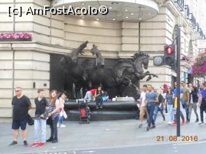 [P42] Londra - În zi de duminică.  » foto by iulianic
 - 
<span class="allrVoted glyphicon glyphicon-heart hidden" id="av810972"></span>
<a class="m-l-10 hidden" id="sv810972" onclick="voting_Foto_DelVot(,810972,10282)" role="button">șterge vot <span class="glyphicon glyphicon-remove"></span></a>
<a id="v9810972" class=" c-red"  onclick="voting_Foto_SetVot(810972)" role="button"><span class="glyphicon glyphicon-heart-empty"></span> <b>LIKE</b> = Votează poza</a> <img class="hidden"  id="f810972W9" src="/imagini/loader.gif" border="0" /><span class="AjErrMes hidden" id="e810972ErM"></span>