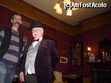 [P06] Muzeul Sherlock Holmes - dr. Watson, mereu dornic să facă poze cu musafirii. » foto by Dragoș_MD
 - 
<span class="allrVoted glyphicon glyphicon-heart hidden" id="av205764"></span>
<a class="m-l-10 hidden" id="sv205764" onclick="voting_Foto_DelVot(,205764,10282)" role="button">șterge vot <span class="glyphicon glyphicon-remove"></span></a>
<a id="v9205764" class=" c-red"  onclick="voting_Foto_SetVot(205764)" role="button"><span class="glyphicon glyphicon-heart-empty"></span> <b>LIKE</b> = Votează poza</a> <img class="hidden"  id="f205764W9" src="/imagini/loader.gif" border="0" /><span class="AjErrMes hidden" id="e205764ErM"></span>