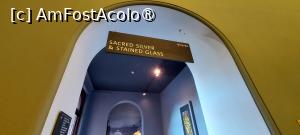 [P16] 16. Intrăm în Galeria „Argint sacru și Vitralii”. » foto by msnd
 - 
<span class="allrVoted glyphicon glyphicon-heart hidden" id="av1414327"></span>
<a class="m-l-10 hidden" id="sv1414327" onclick="voting_Foto_DelVot(,1414327,10282)" role="button">șterge vot <span class="glyphicon glyphicon-remove"></span></a>
<a id="v91414327" class=" c-red"  onclick="voting_Foto_SetVot(1414327)" role="button"><span class="glyphicon glyphicon-heart-empty"></span> <b>LIKE</b> = Votează poza</a> <img class="hidden"  id="f1414327W9" src="/imagini/loader.gif" border="0" /><span class="AjErrMes hidden" id="e1414327ErM"></span>