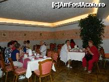 [P16] Reataurantul mic dar cochetel al restaurantului » foto by ileanaxperta*
 - 
<span class="allrVoted glyphicon glyphicon-heart hidden" id="av259904"></span>
<a class="m-l-10 hidden" id="sv259904" onclick="voting_Foto_DelVot(,259904,10284)" role="button">șterge vot <span class="glyphicon glyphicon-remove"></span></a>
<a id="v9259904" class=" c-red"  onclick="voting_Foto_SetVot(259904)" role="button"><span class="glyphicon glyphicon-heart-empty"></span> <b>LIKE</b> = Votează poza</a> <img class="hidden"  id="f259904W9" src="/imagini/loader.gif" border="0" /><span class="AjErrMes hidden" id="e259904ErM"></span>