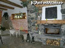 [P18] Un holl mai mare al hotelului, decorat rustic » foto by ileanaxperta*
 - 
<span class="allrVoted glyphicon glyphicon-heart hidden" id="av259906"></span>
<a class="m-l-10 hidden" id="sv259906" onclick="voting_Foto_DelVot(,259906,10284)" role="button">șterge vot <span class="glyphicon glyphicon-remove"></span></a>
<a id="v9259906" class=" c-red"  onclick="voting_Foto_SetVot(259906)" role="button"><span class="glyphicon glyphicon-heart-empty"></span> <b>LIKE</b> = Votează poza</a> <img class="hidden"  id="f259906W9" src="/imagini/loader.gif" border="0" /><span class="AjErrMes hidden" id="e259906ErM"></span>