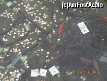 [P16] elesteul din curtea Manastirii Caraiman era populat cu pesti exotici care se gudurau printre cabluri si banuti » foto by silvia tudoran
 - 
<span class="allrVoted glyphicon glyphicon-heart hidden" id="av271303"></span>
<a class="m-l-10 hidden" id="sv271303" onclick="voting_Foto_DelVot(,271303,10286)" role="button">șterge vot <span class="glyphicon glyphicon-remove"></span></a>
<a id="v9271303" class=" c-red"  onclick="voting_Foto_SetVot(271303)" role="button"><span class="glyphicon glyphicon-heart-empty"></span> <b>LIKE</b> = Votează poza</a> <img class="hidden"  id="f271303W9" src="/imagini/loader.gif" border="0" /><span class="AjErrMes hidden" id="e271303ErM"></span>