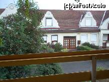 [P19] Asta este o parte a pivelistei din balconul de la camera de la etajul superior » foto by hlli
 - 
<span class="allrVoted glyphicon glyphicon-heart hidden" id="av262321"></span>
<a class="m-l-10 hidden" id="sv262321" onclick="voting_Foto_DelVot(,262321,10301)" role="button">șterge vot <span class="glyphicon glyphicon-remove"></span></a>
<a id="v9262321" class=" c-red"  onclick="voting_Foto_SetVot(262321)" role="button"><span class="glyphicon glyphicon-heart-empty"></span> <b>LIKE</b> = Votează poza</a> <img class="hidden"  id="f262321W9" src="/imagini/loader.gif" border="0" /><span class="AjErrMes hidden" id="e262321ErM"></span>