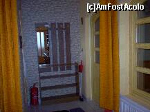 [P23] Holul de la intrarea in corpul principal al pensiunii Agod » foto by hlli
 - 
<span class="allrVoted glyphicon glyphicon-heart hidden" id="av262325"></span>
<a class="m-l-10 hidden" id="sv262325" onclick="voting_Foto_DelVot(,262325,10301)" role="button">șterge vot <span class="glyphicon glyphicon-remove"></span></a>
<a id="v9262325" class=" c-red"  onclick="voting_Foto_SetVot(262325)" role="button"><span class="glyphicon glyphicon-heart-empty"></span> <b>LIKE</b> = Votează poza</a> <img class="hidden"  id="f262325W9" src="/imagini/loader.gif" border="0" /><span class="AjErrMes hidden" id="e262325ErM"></span>