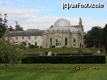 [P18] si iata si castelul, vazut din parte cu sera. cupola aceea pe care o vedeti este toata din sticla si adaposteste o sera cu plante exotice. » foto by a.sr*
 - 
<span class="allrVoted glyphicon glyphicon-heart hidden" id="av261827"></span>
<a class="m-l-10 hidden" id="sv261827" onclick="voting_Foto_DelVot(,261827,10323)" role="button">șterge vot <span class="glyphicon glyphicon-remove"></span></a>
<a id="v9261827" class=" c-red"  onclick="voting_Foto_SetVot(261827)" role="button"><span class="glyphicon glyphicon-heart-empty"></span> <b>LIKE</b> = Votează poza</a> <img class="hidden"  id="f261827W9" src="/imagini/loader.gif" border="0" /><span class="AjErrMes hidden" id="e261827ErM"></span>